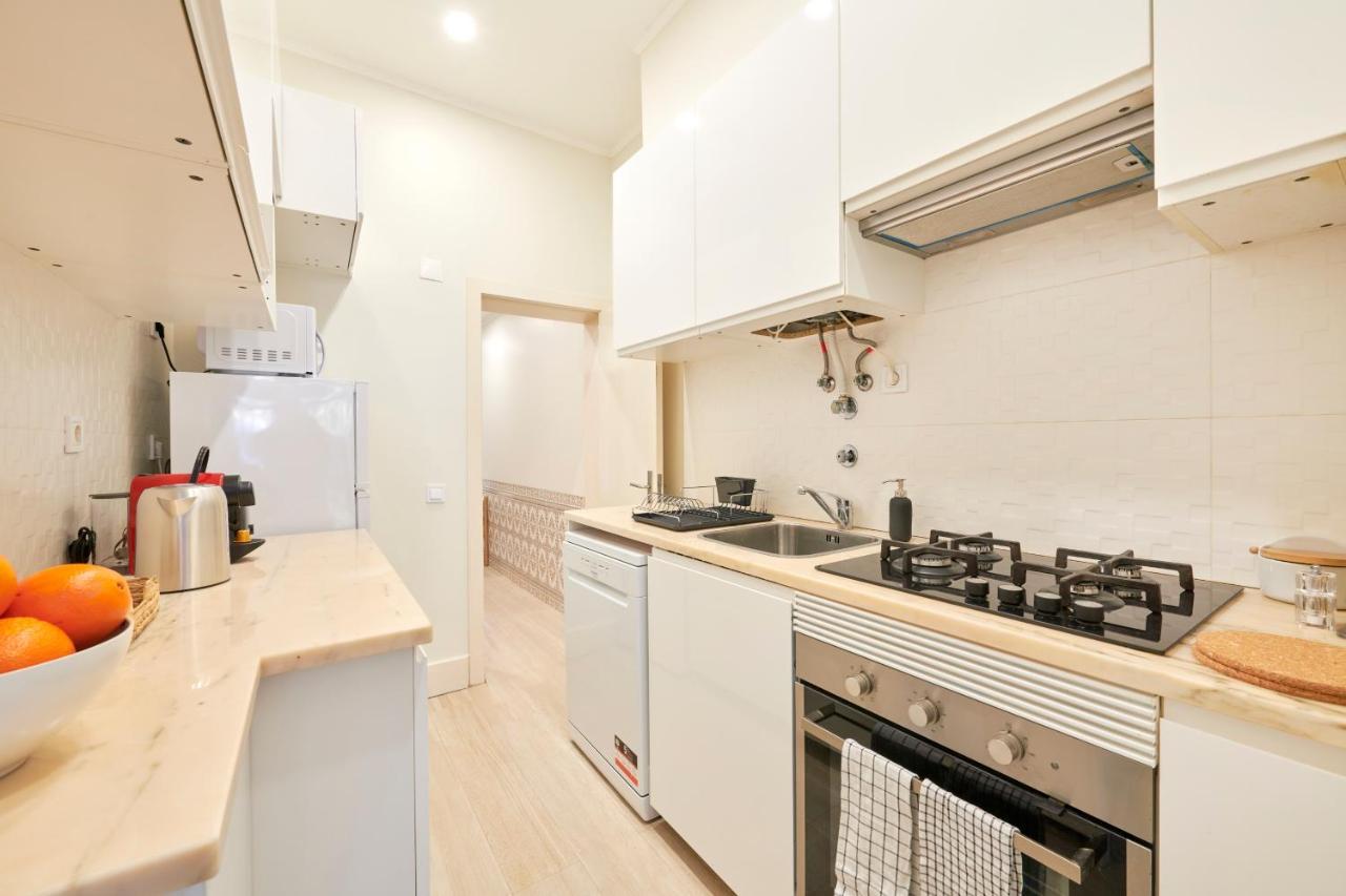 Charming 3Br Apt W/ Patio, By Timecooler Lisboa Exterior foto